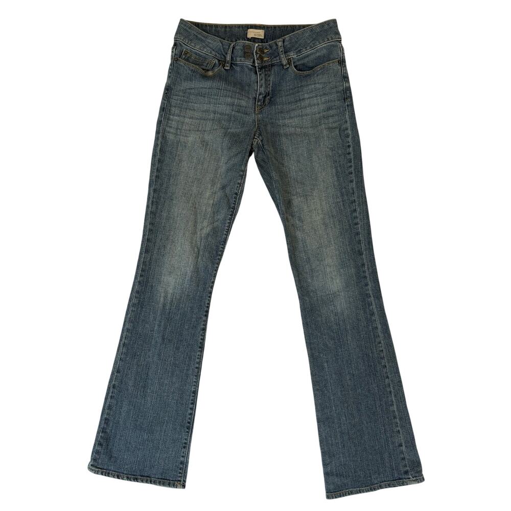 Vintage Y2K-era Gap Essential Bootcut Jeans Low-to-Mid-Rise Size 6/28